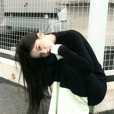 雪中的奇羊